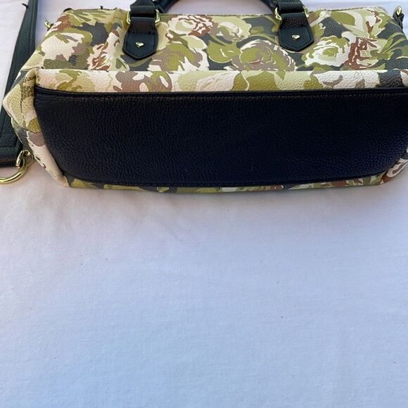 Betsey Johnson Gold Chain Strap Shoulder Bag Purse Crossbody - Picture 7 of 13